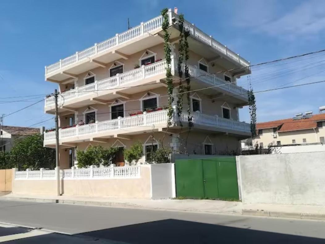 Vila Lika Дуррес Экстерьер фото